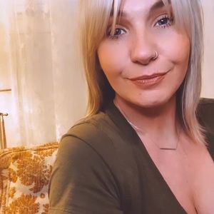 Meet your Posher, Jenny